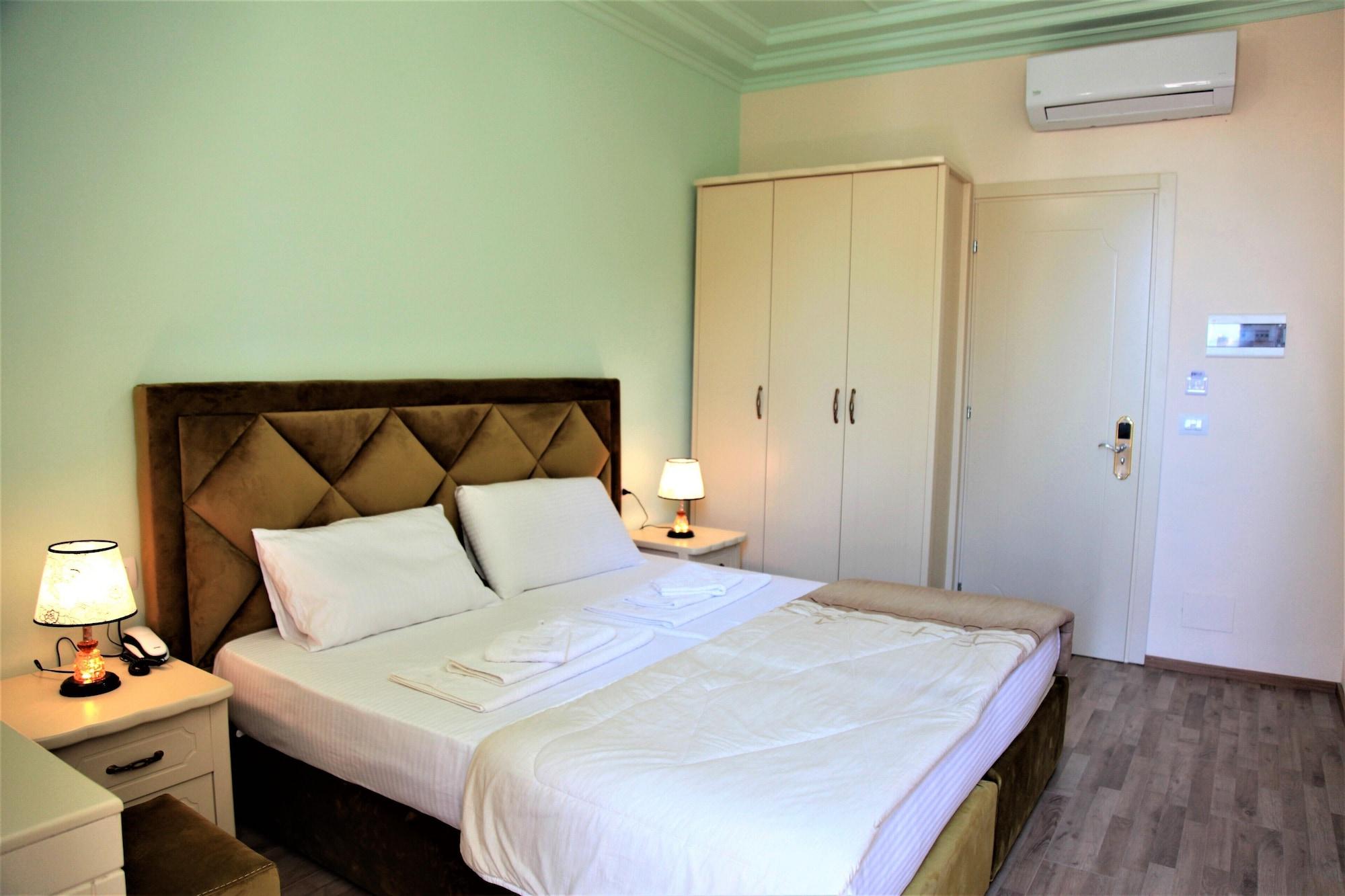 Hotel Veliera Durres Exterior photo