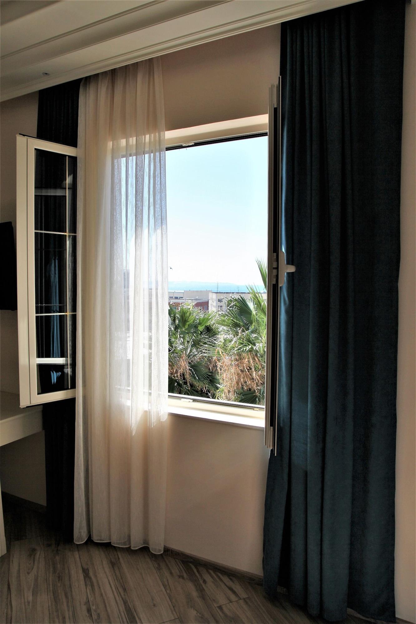 Hotel Veliera Durres Exterior photo